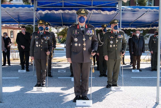 Η τελετή παράδοσης-παραλαβής πραγματοποιήθηκε το πρωί της Δευτέρας παρόντος του Αρχηγού ΓΕΣ Χαράλαμπου Λαλούση